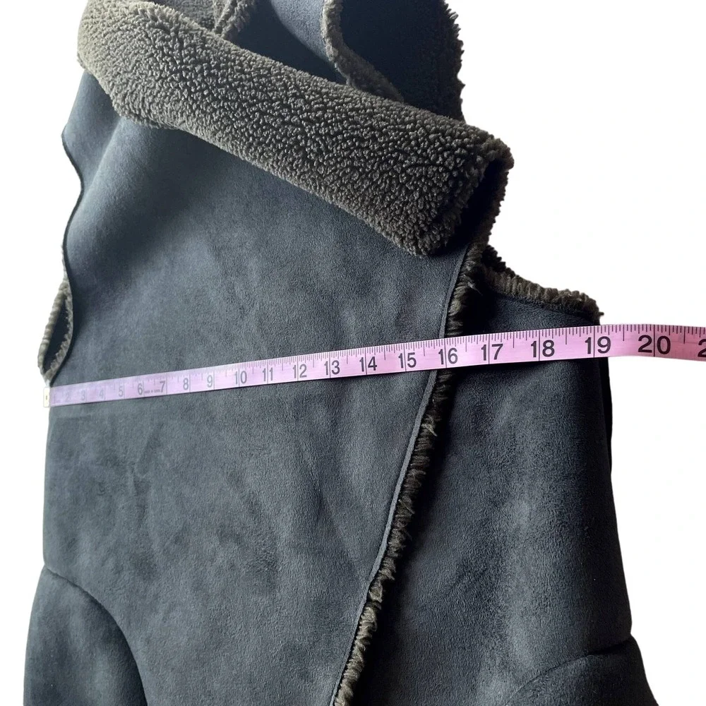 Velvet by Graham & Spencer Gray Faux Suede Sherpa Collar Sleeveless Vest - Picture 9 of 10